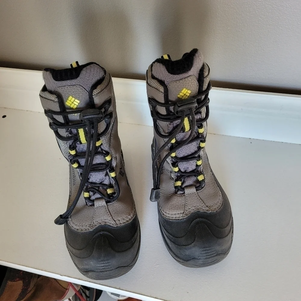 Columbia Bugaboot Gray Youth Boots